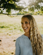 SHOW ME! by Yvonne Sophie Thöne